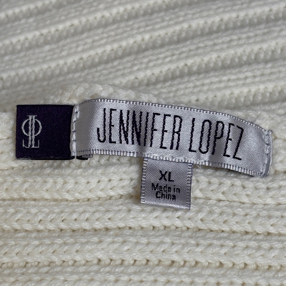 Jennifer Lopez Cream Ribbed Sweater - Picture 7 of 9